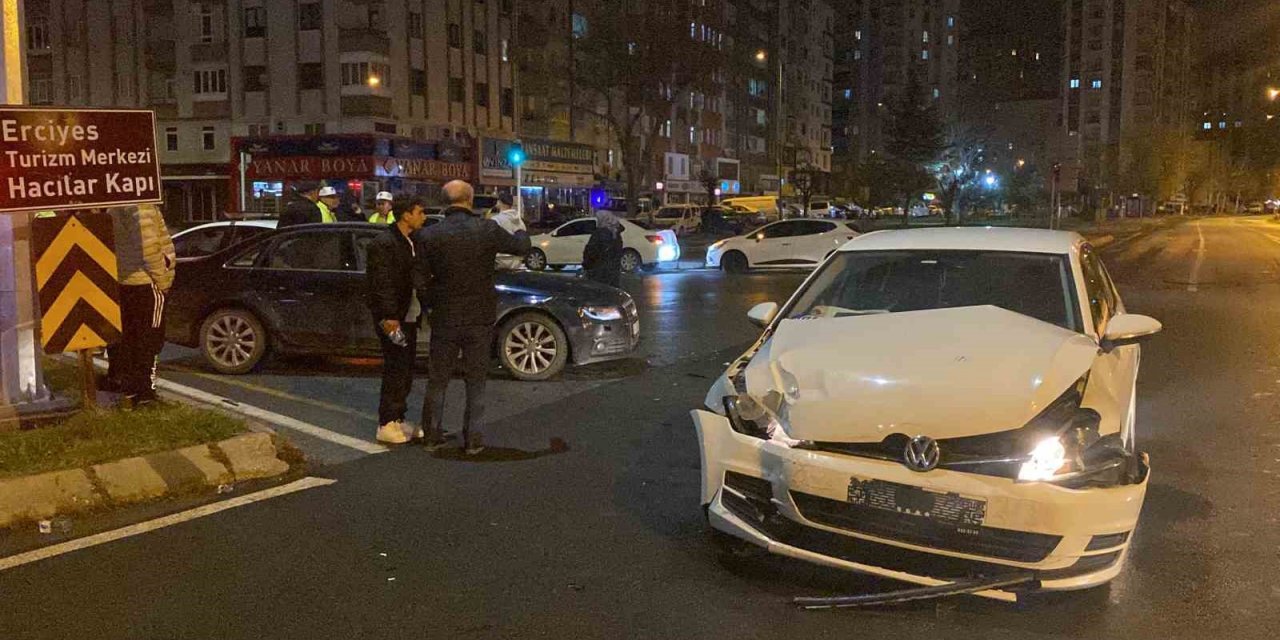 Yeni aldığı otomobiliyle kaza yapan sürücü gözyaşlarına boğuldu