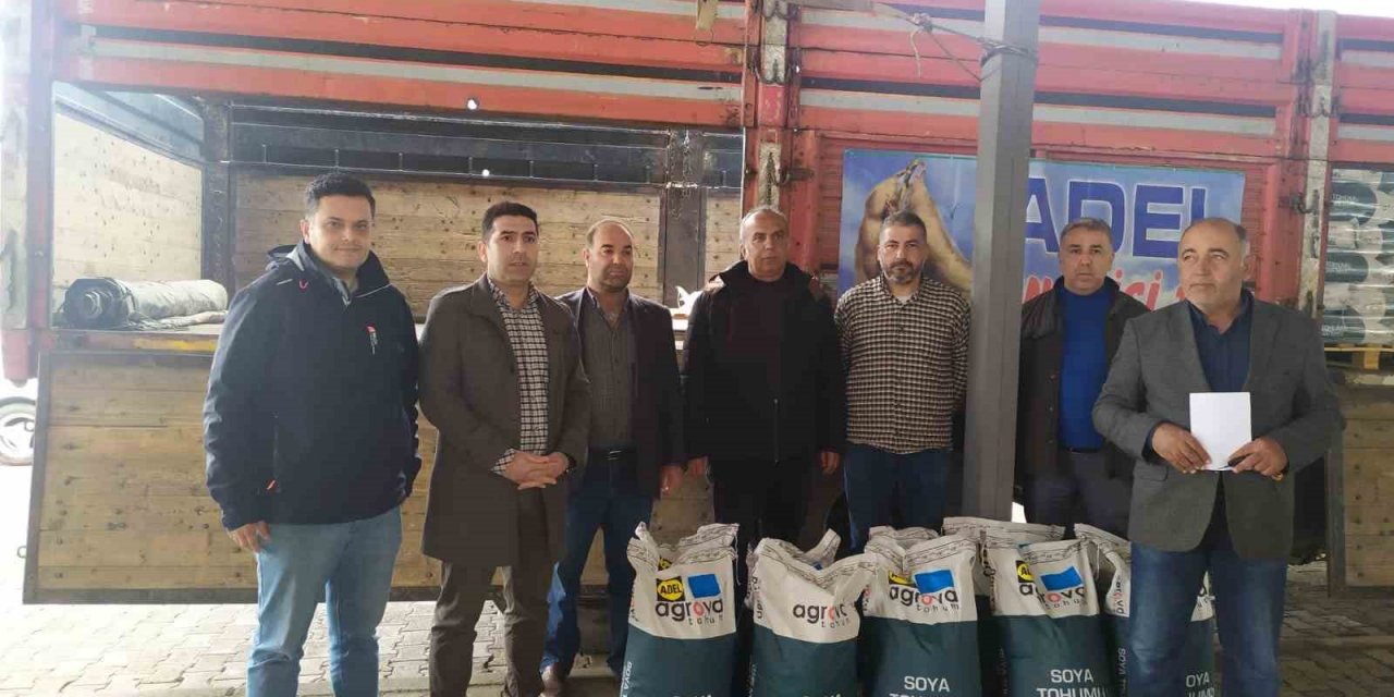 Üreticilere soya tohumu dağıtıldı