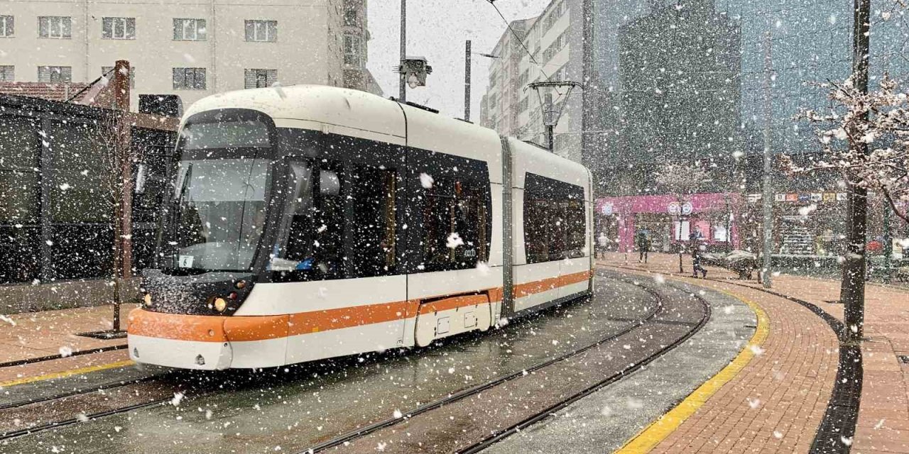 Eskişehir’de bugün de kar yağışı bekleniyor