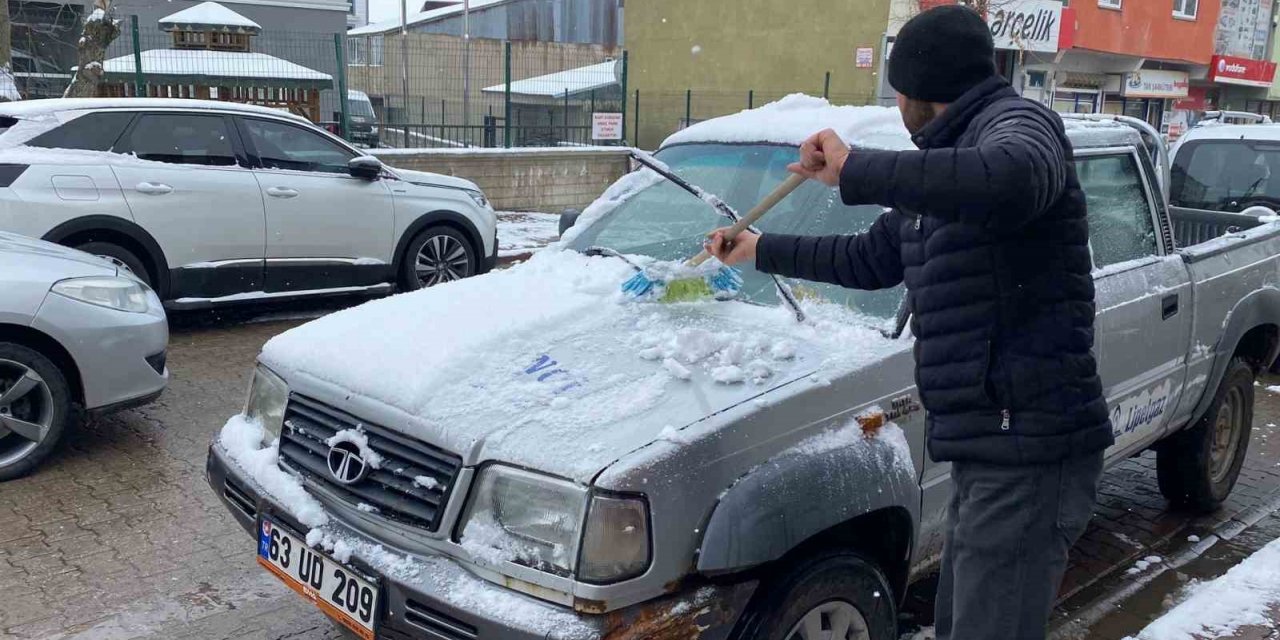 Karlıova Mart’ın son günlerinde beyaza büründü