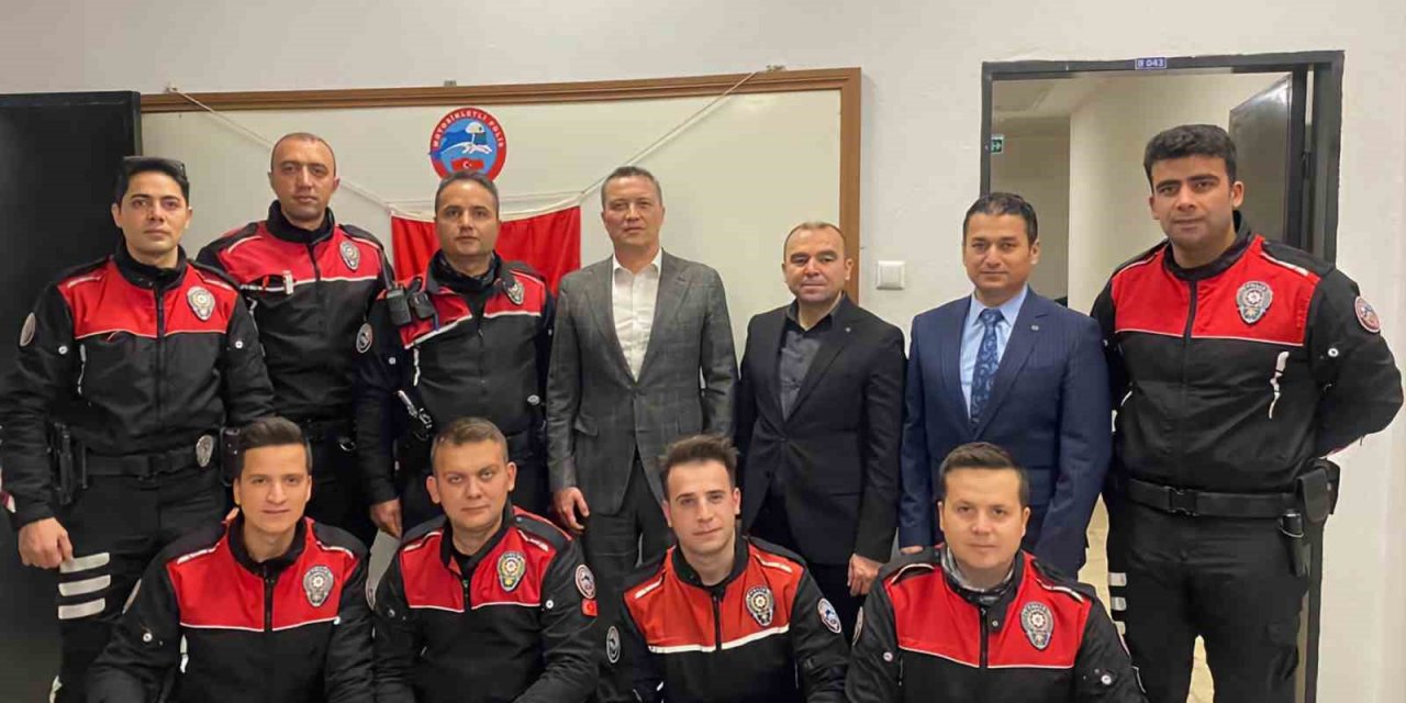 Kütahya’da Yunus Timleri 2,5 yılda 200 ruhsatsız tabanca ele geçirdi