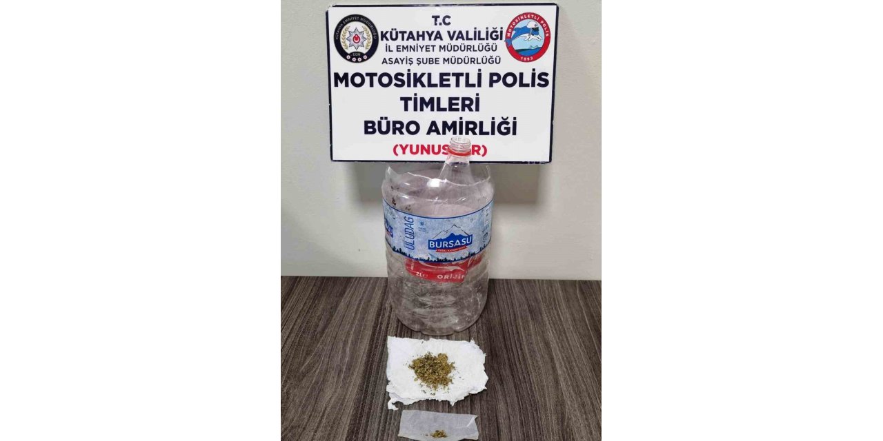 Yunus Timleri 2 kişinin üzerinde uyuşturucu ele geçirdi