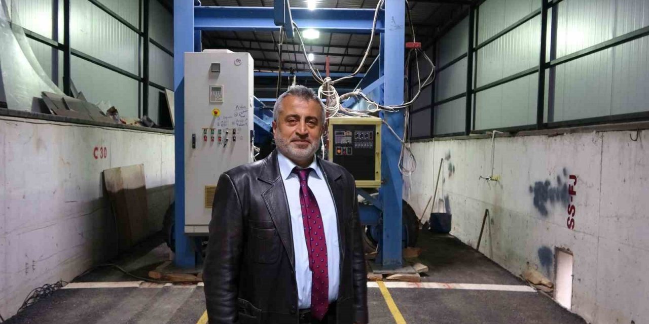 Prof. Dr. Akpınar: “Depremde yıkılan binalardan yaklaşık 60 milyon ton moloz oluştu, bunun ekonomiye geri kazandırılması lazım"