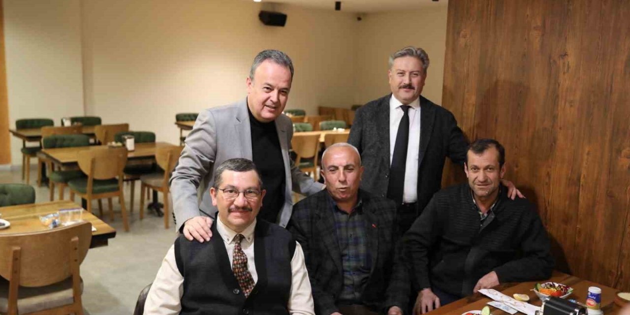 Başkan Palancıoğlu, muhtarlarla iftarda buluştu