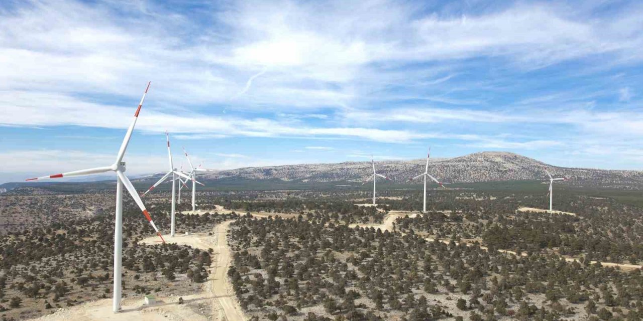 Akfen Yenilenebilir Enerji, projeler ve yatırımlar ile kurulu gücünü artıracak