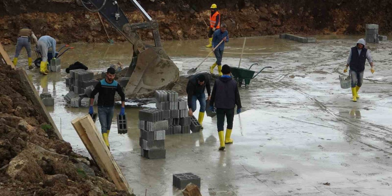 Diyarbakır’da depremzedeler için ilk etapta bin 22 konutun çalışması başladı