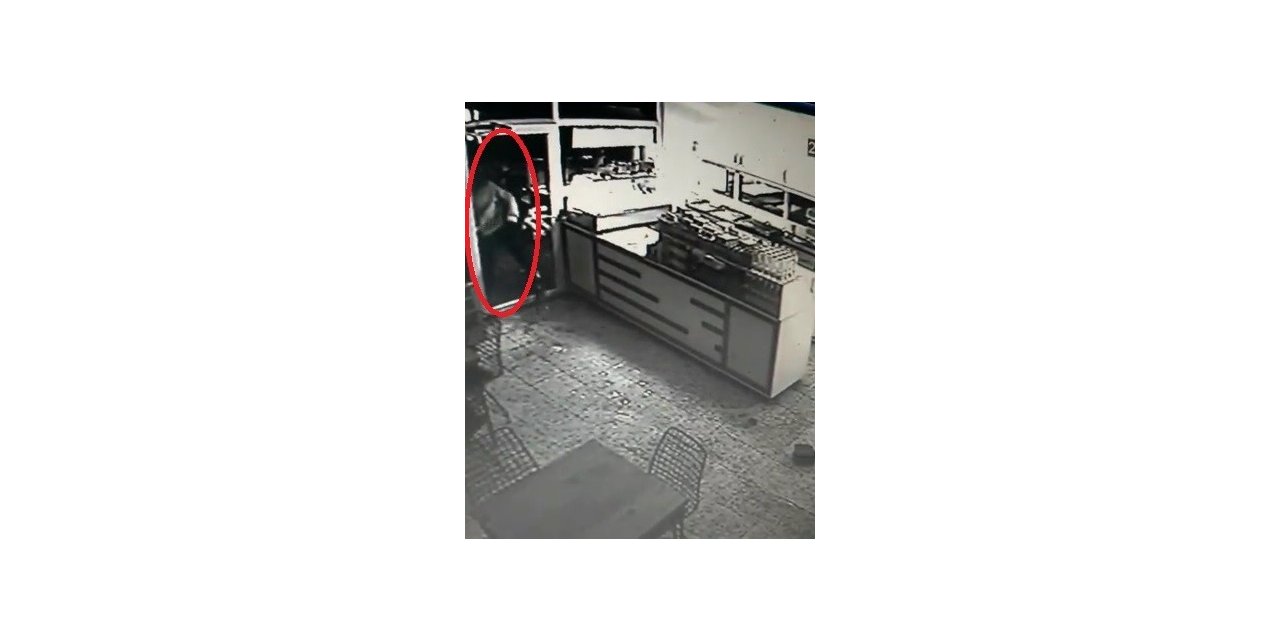 Bursa’da 14 yaşındaki hırsız kamerada: Önce para sonra meşrubat çaldı