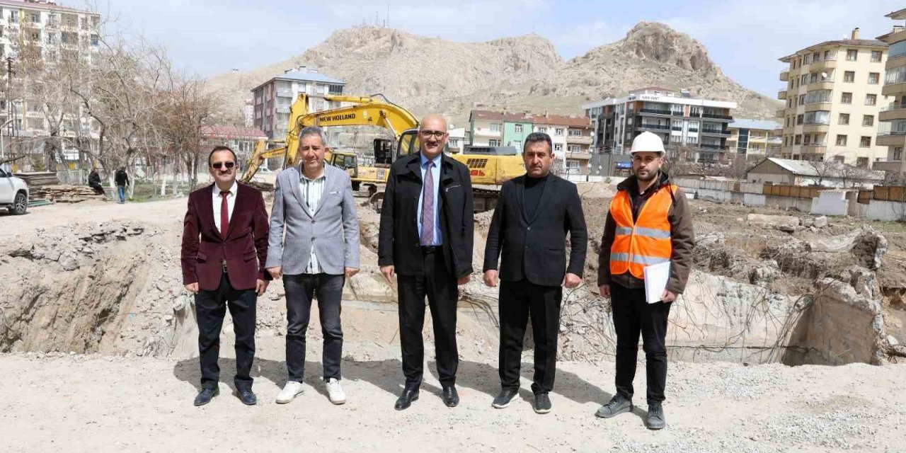 İpekyolu Kaymakamlık binası inşaatı başladı