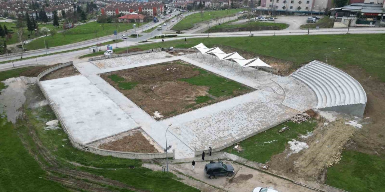 Bahçeşehir etkinlik alanı tamamlandı