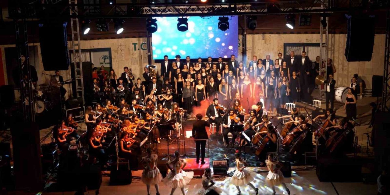 Antakya şarkılarını söylemeye devam ediyor