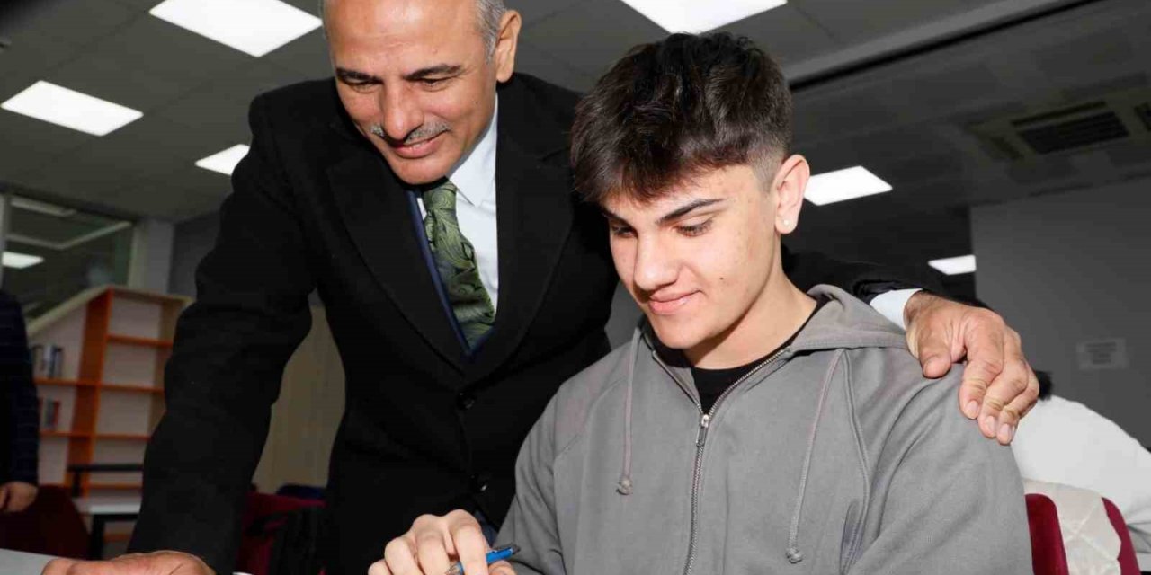 Başkan Söğüt: "7’den 70’e herkesin faydalanabileceği kütüphaneyi hayata geçirdik"