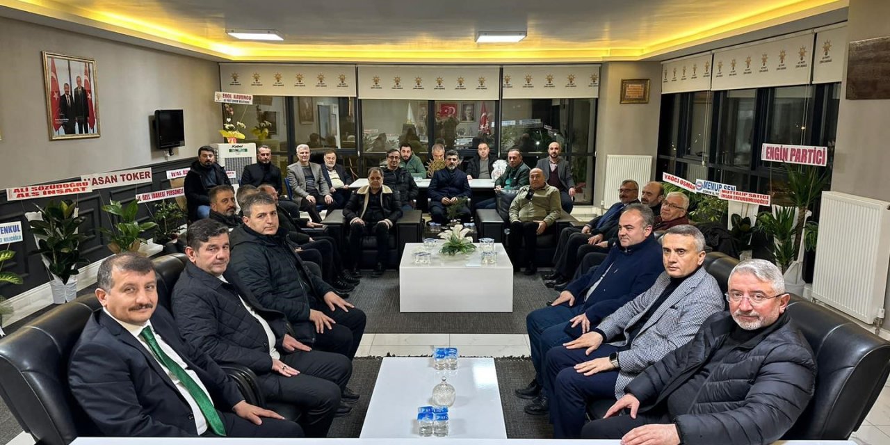 Başkan Aşgın’dan AK Parti Çorum İl Başkanlığı görevini devralan Murat Günay’a ziyaret