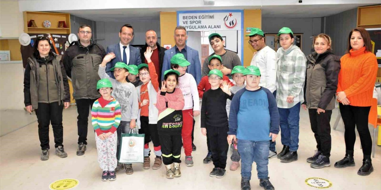 Kütahya’da özel eğitim gören öğrenciler unutulmadı