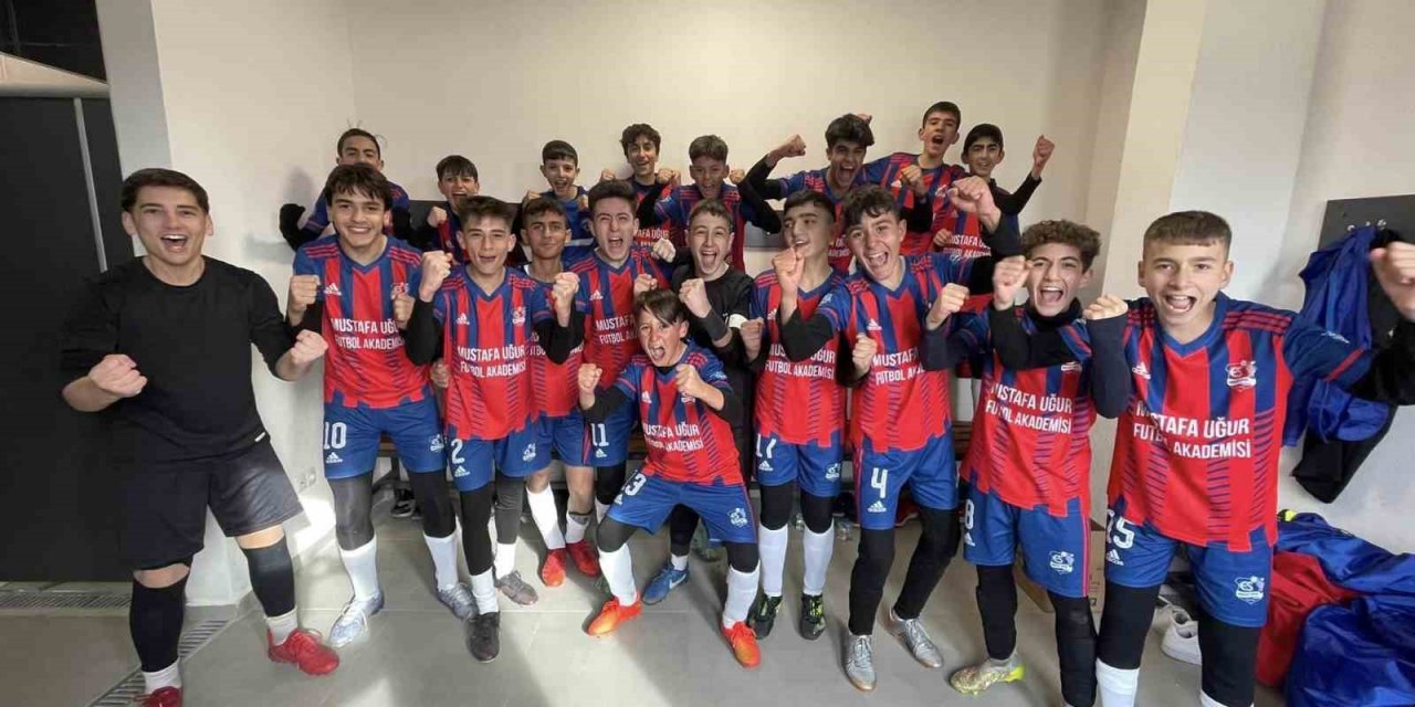 Erkiletspor farklı başladı