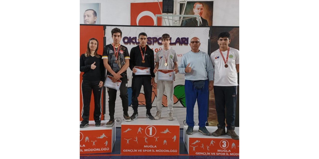 Aydınlı öğrenciler Türkiye finallerine katılmaya hak kazandı