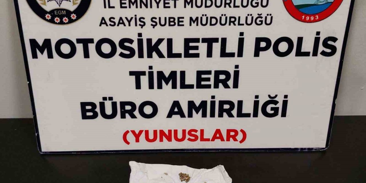 Yunus Timleri bir kişinin üzerinde uyuşturucu ele geçirdi