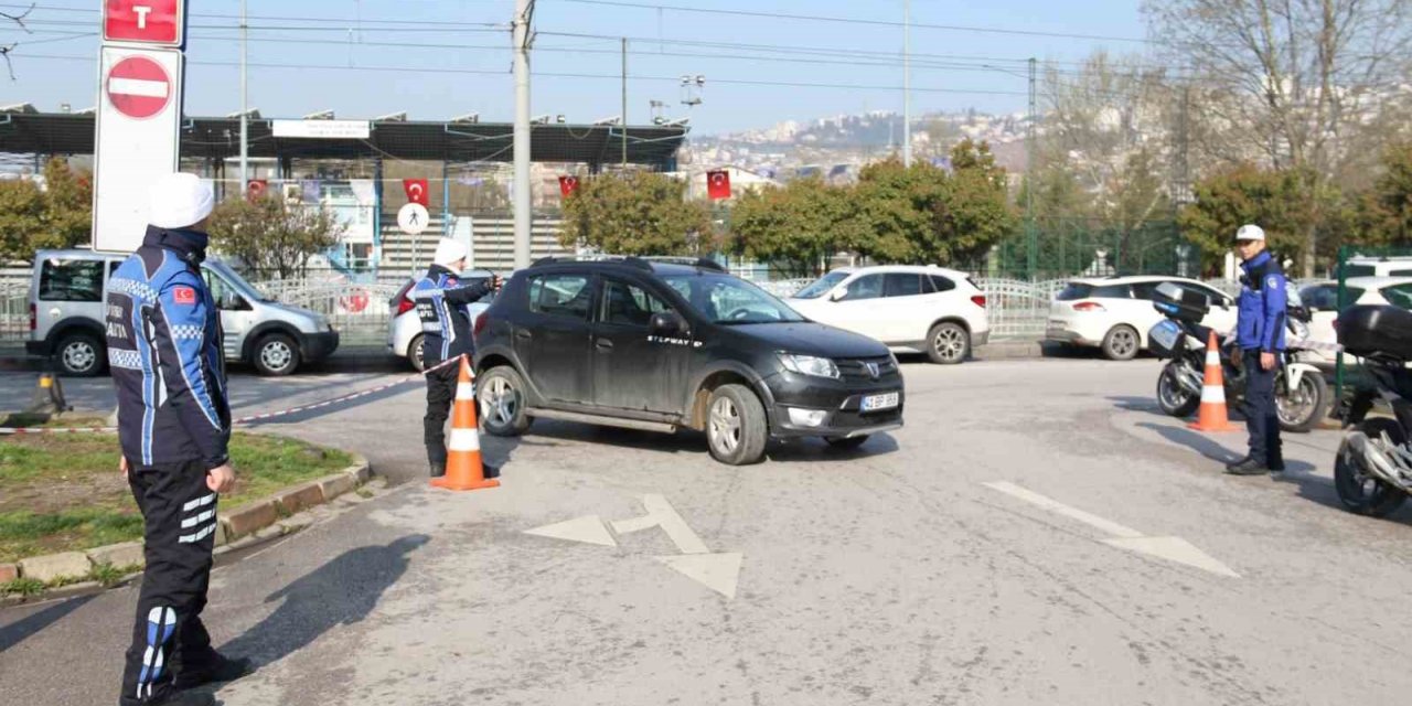Vatandaşların güvenliği için pazar alanında denetim