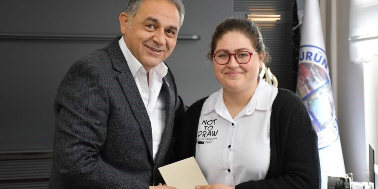 Başkan Çiftçi’den ‘Ağladım’ şiirine ödül