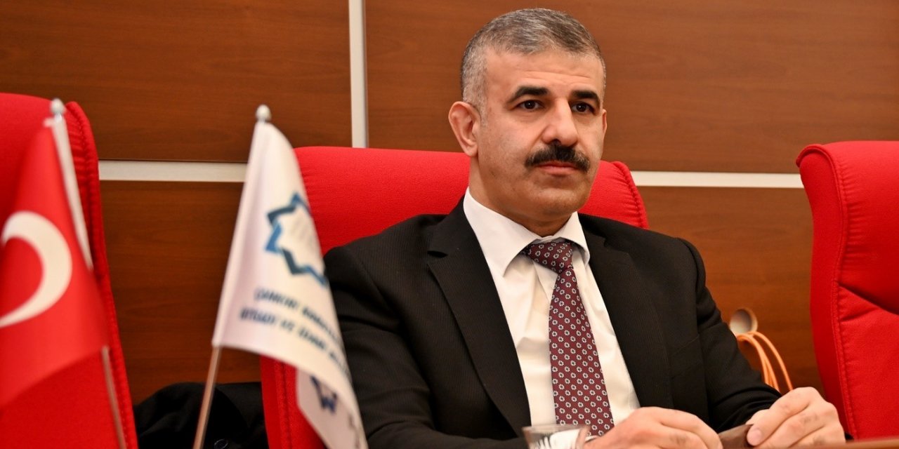 Rektör Çiftçi; "Üniversite personelimiz, ilk günden itibaren var gücüyle depremzedelerimiz için elinden geleni yapmaya gayret gösterdi"