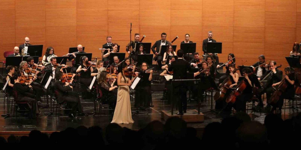 Ayhan Kızıl’a muhteşem anma