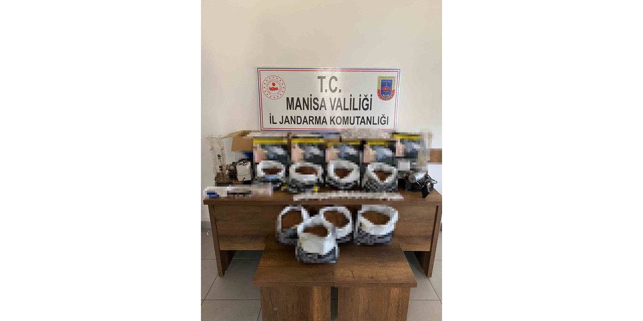 Kaçak tütün ve makarona iki gözaltı