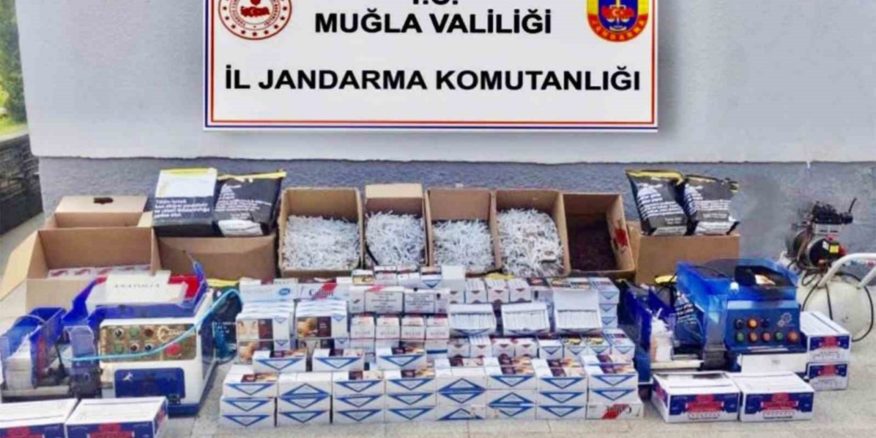 Kaçak sigara üretilen eve jandarma operasyonu