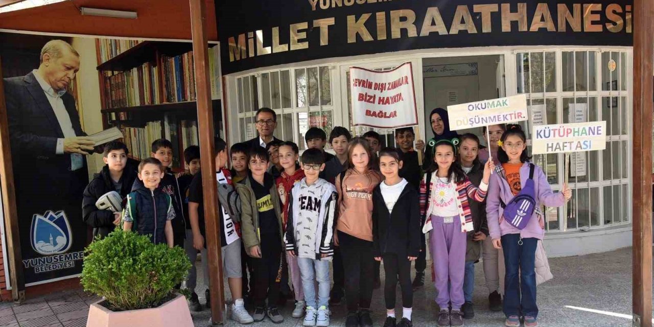 Millet Kıraathanesi Kütüphaneler Haftasında öğrencileri ağırlıyor