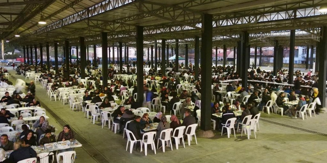 Nazilli’de iftar programı Sümer Mahallesi’nde gerçekleştirildi
