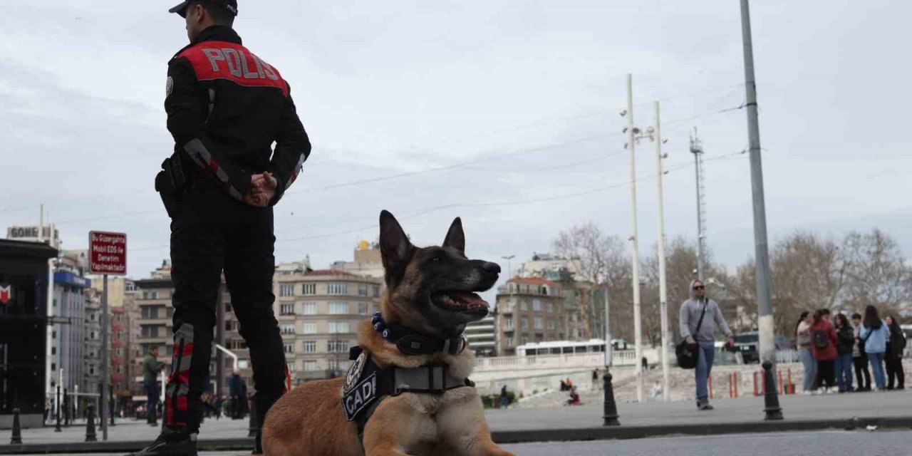 Taksim’de helikopter destekli "Huzur İstanbul" uygulaması yapıldı