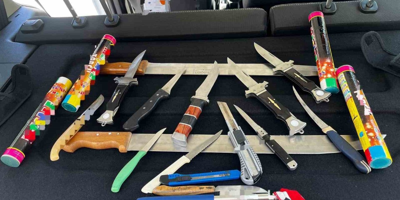 Kayserispor taraftarlarını taşıyan otobüslerde bıçak, çakı ve falçata yakalandı