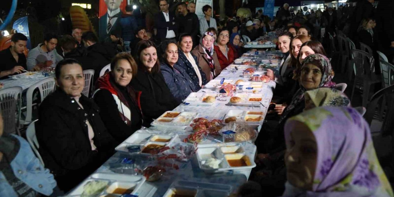 Aydın Büyükşehir’in iftar programları devam ediyor