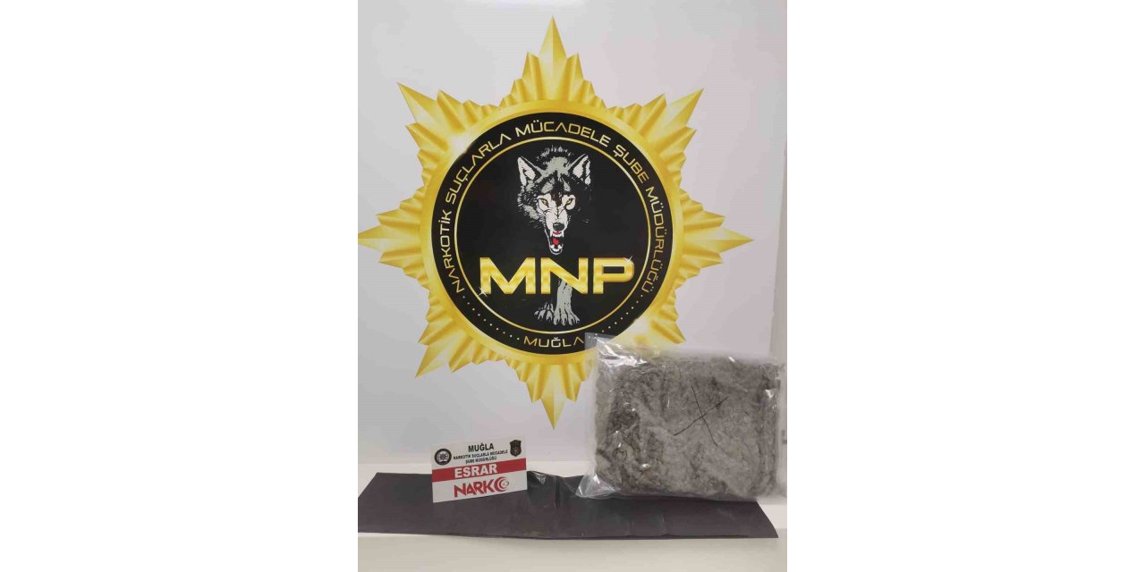 Muğla’da durdurulan takside 1 kilo skunk ele geçirildi