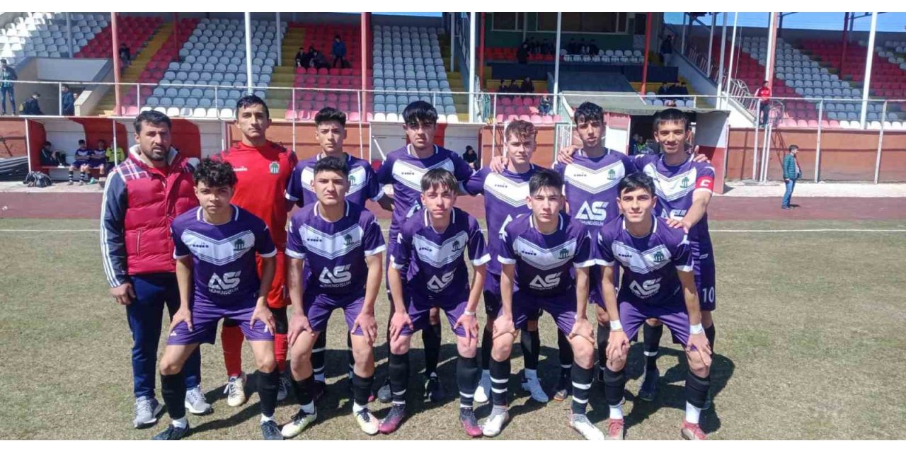 Şuhut Hisarspor U18’de şampiyonluğu garantiledi