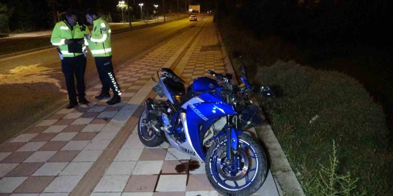 Motosikletteki kaskı başına takmadı, kazada ağır yaralandı