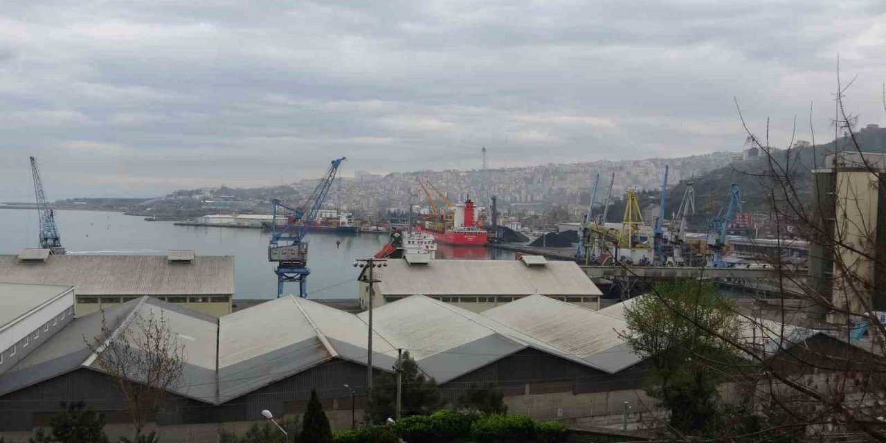 Trabzon-Soçi feribot seferlerinin 9 yıl aradan sonra yeniden başlayacak olması ihracatçıları sevindirdi