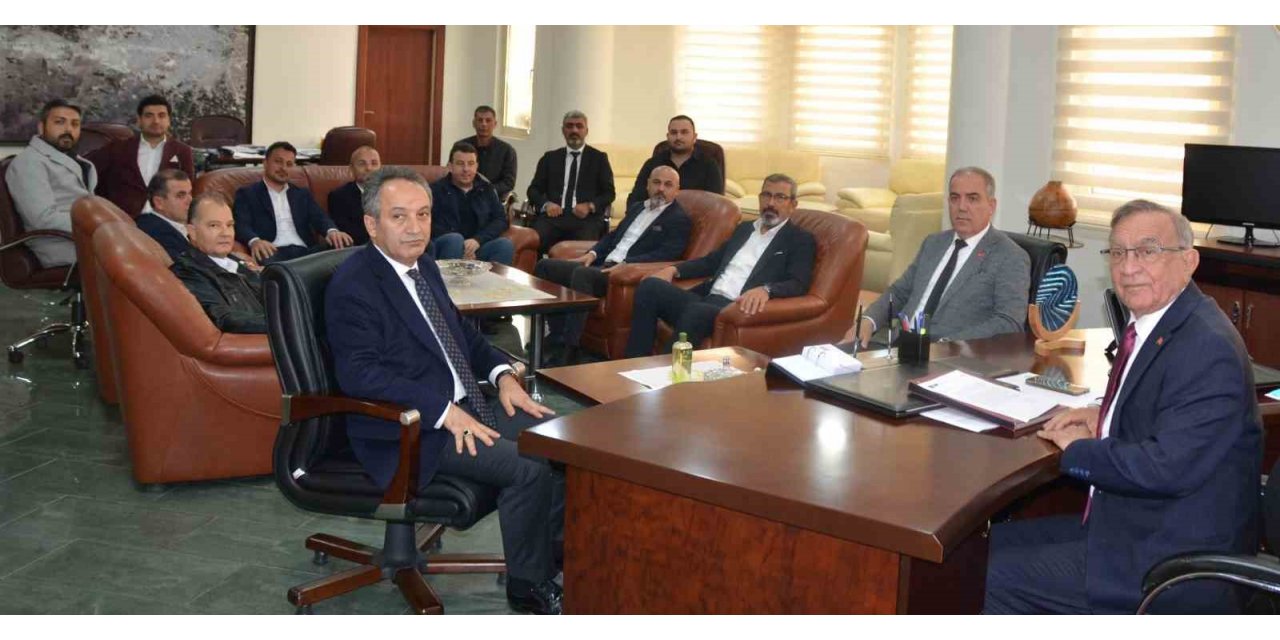 Başkan Akay: “Çözüm noktasında iş birliğine hazırız”