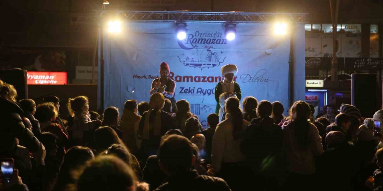 Çocuklar geleneksel Ramazan eğlencesinde