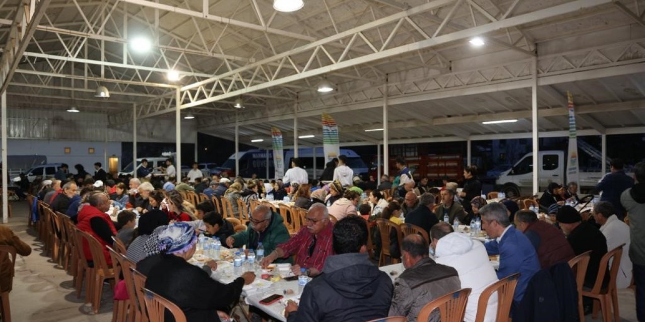 Marmaris Turgut Mahallesi sakinleri iftarda buluştu