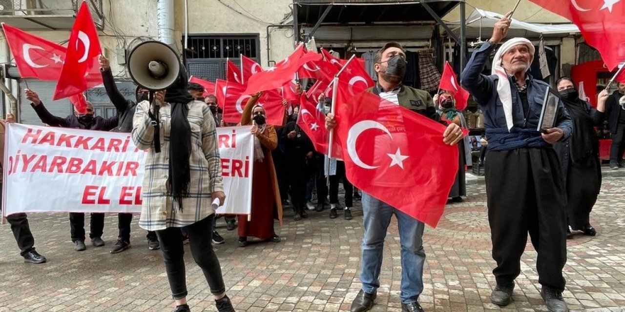 Hakkarili annelerin evlat nöbeti 43’üncü haftada