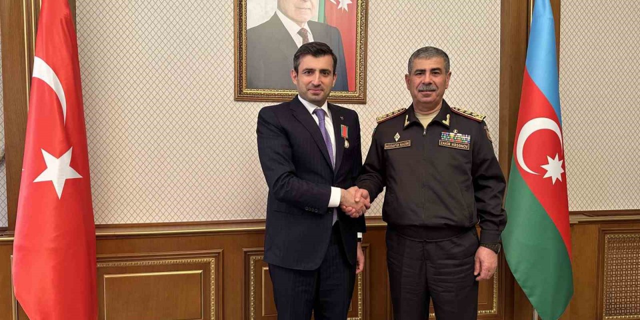 Selçuk Bayraktar’a “Askeri İşbirliği Madalyası” verildi