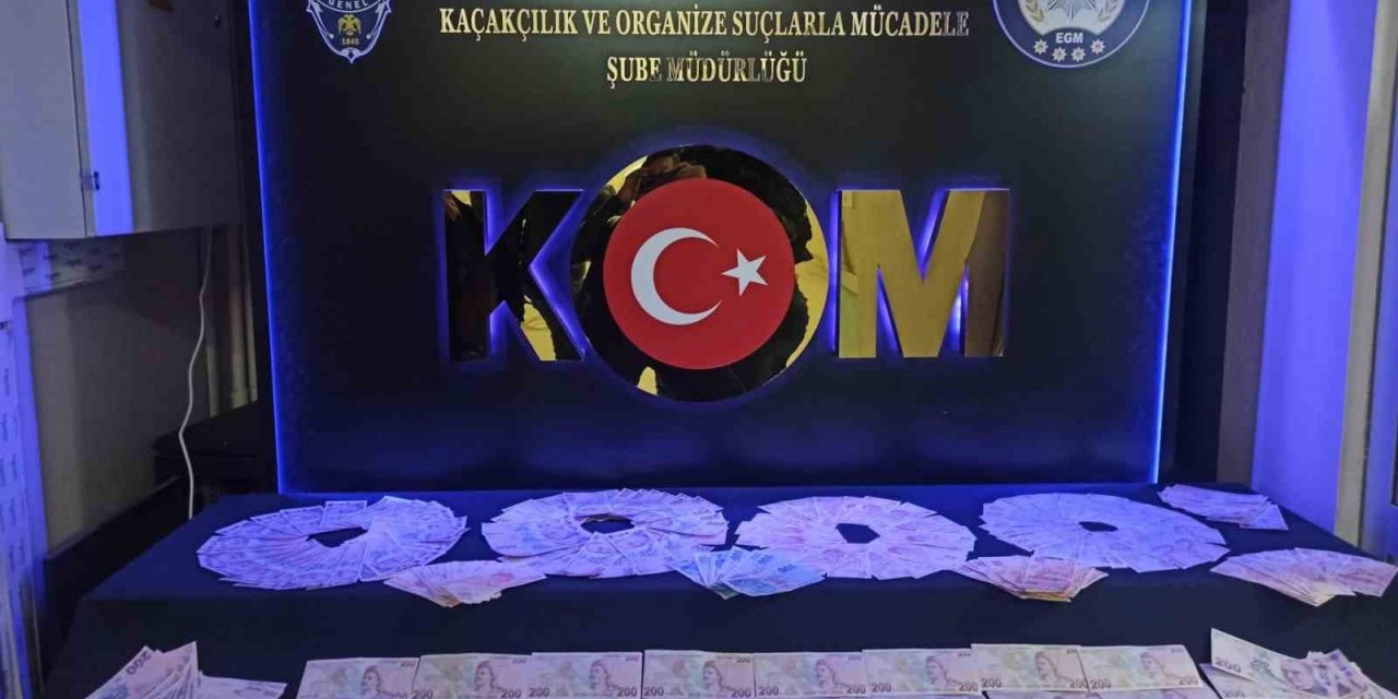 Sahte para ile alış veriş yaparken yakalandılar