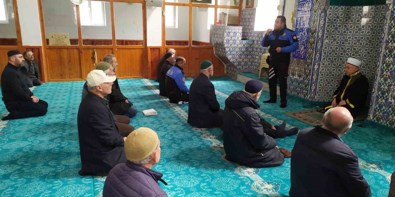 Kırşehir’de polis vatandaşı dolandırıcılık konusunda uyardı