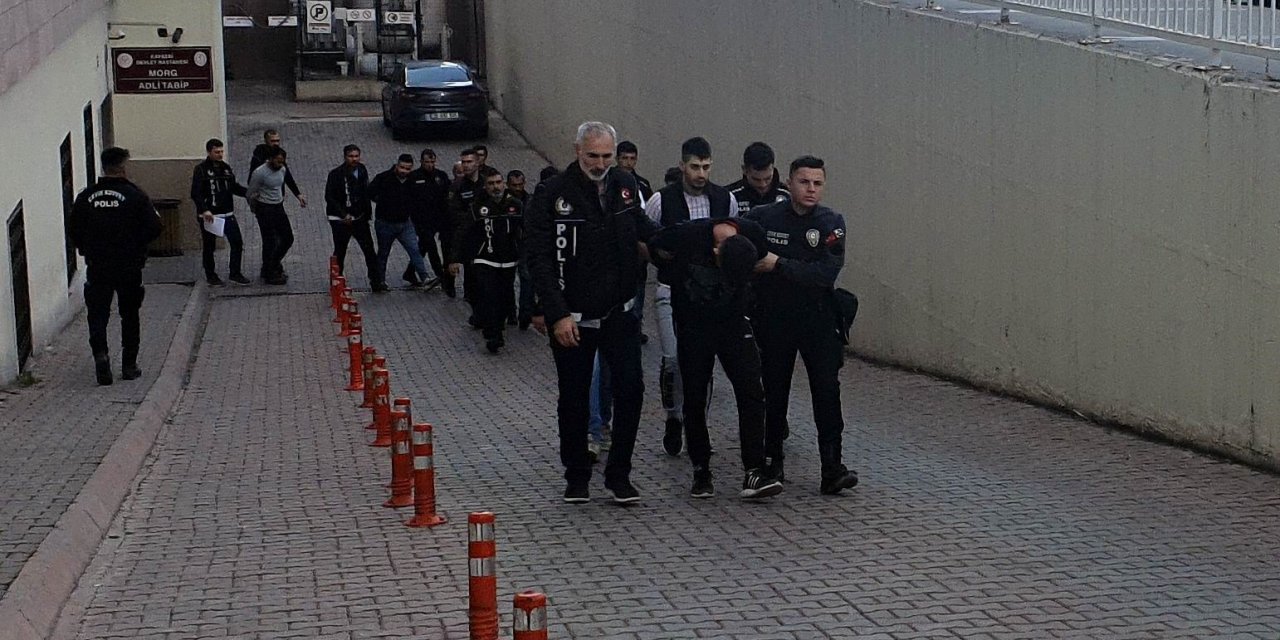 Kayseri’de uyuşturucuya geçit yok: 9 kişi adliyede