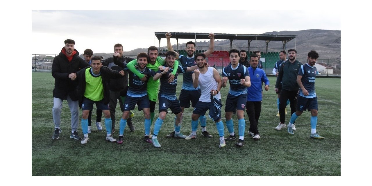 Akkışlaspor lige tutundu