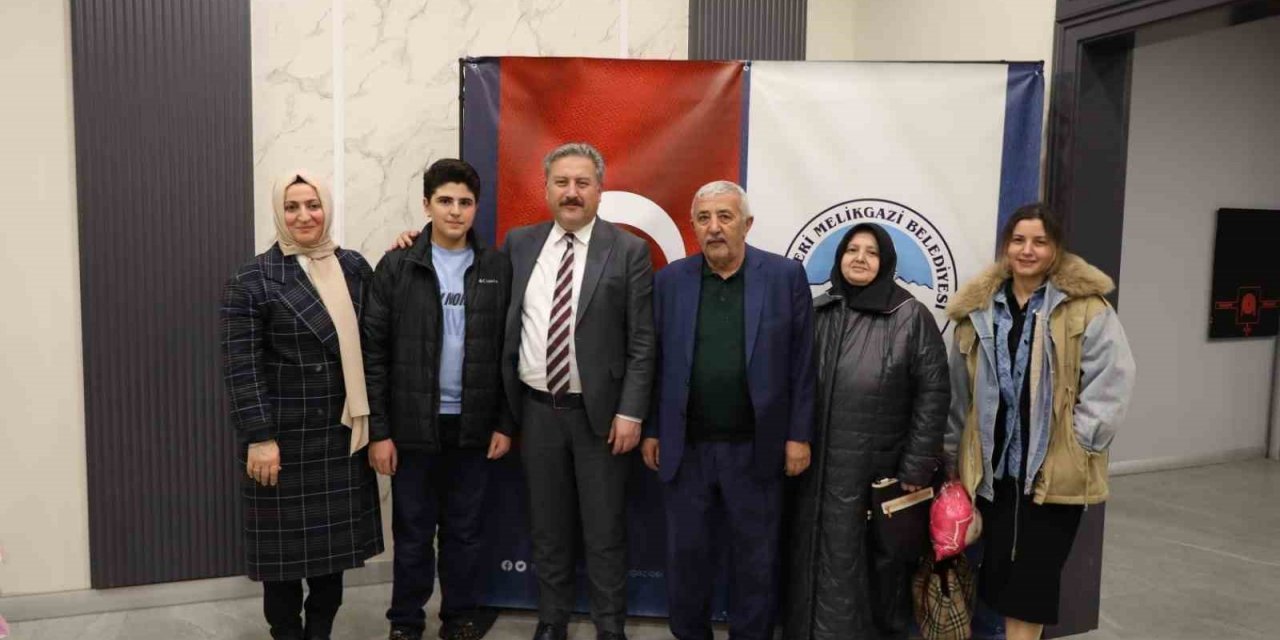 Başkan Palancıoğlu, belediye meclis üyeleri ve aileleriyle iftarda buluştu