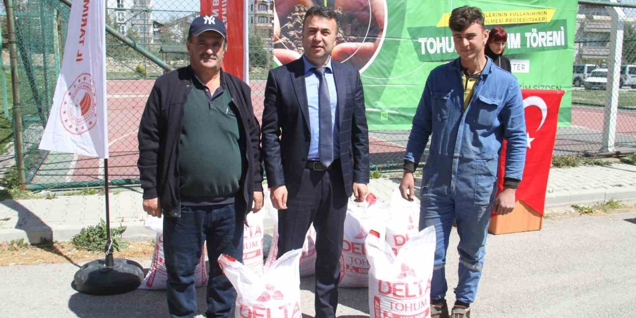 Konya’da nadasa bırakılan alanlara devlet destekli sertifikalı nohut tohumu ekilecek