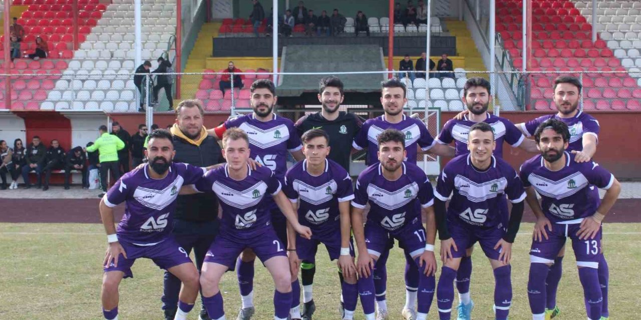 Şuhut Hisarspor, Çobanlar Belediyespor’u 2-1 mağlup etti