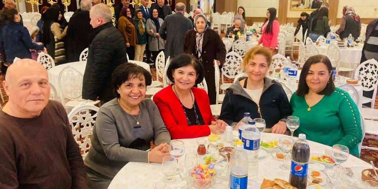 Eskişehir’deki Hamzahacılı’lar iftar yemeğinde bir araya geldi