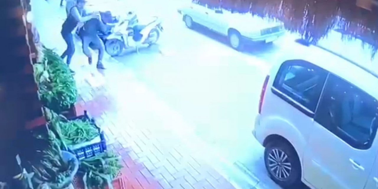 Kız kardeşinin kaçtığı kişiyi buldu, sokak ortasında darbetti