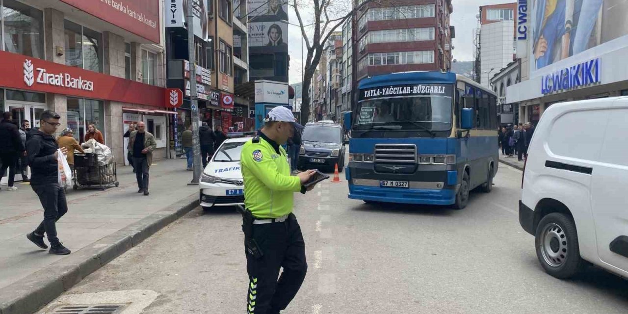 Araçları tek tek durdurdular